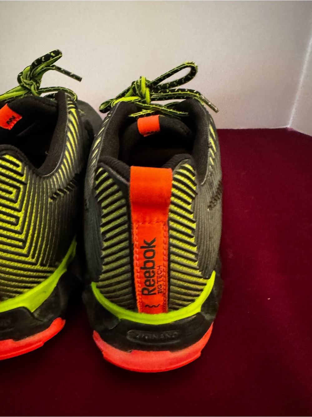 Reebok Zigmaze Lime Running Sneaker Men 9 Athletic Marathon Neon Zigtech EUC - Picture 5 of 16